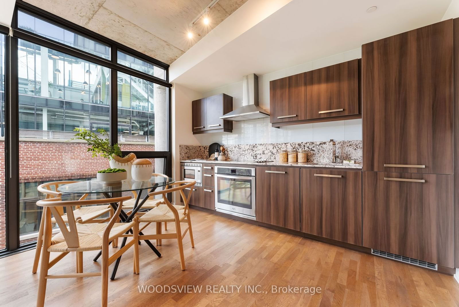 15 Beverley St, unit 705 for sale - image #10