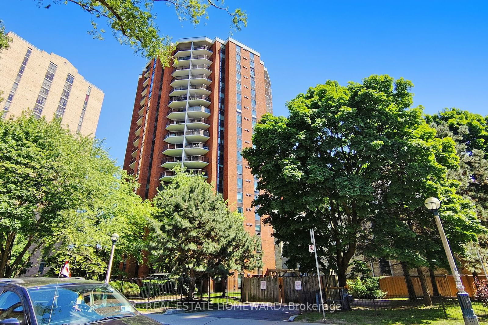 77 Maitland Pl, unit 120 for sale