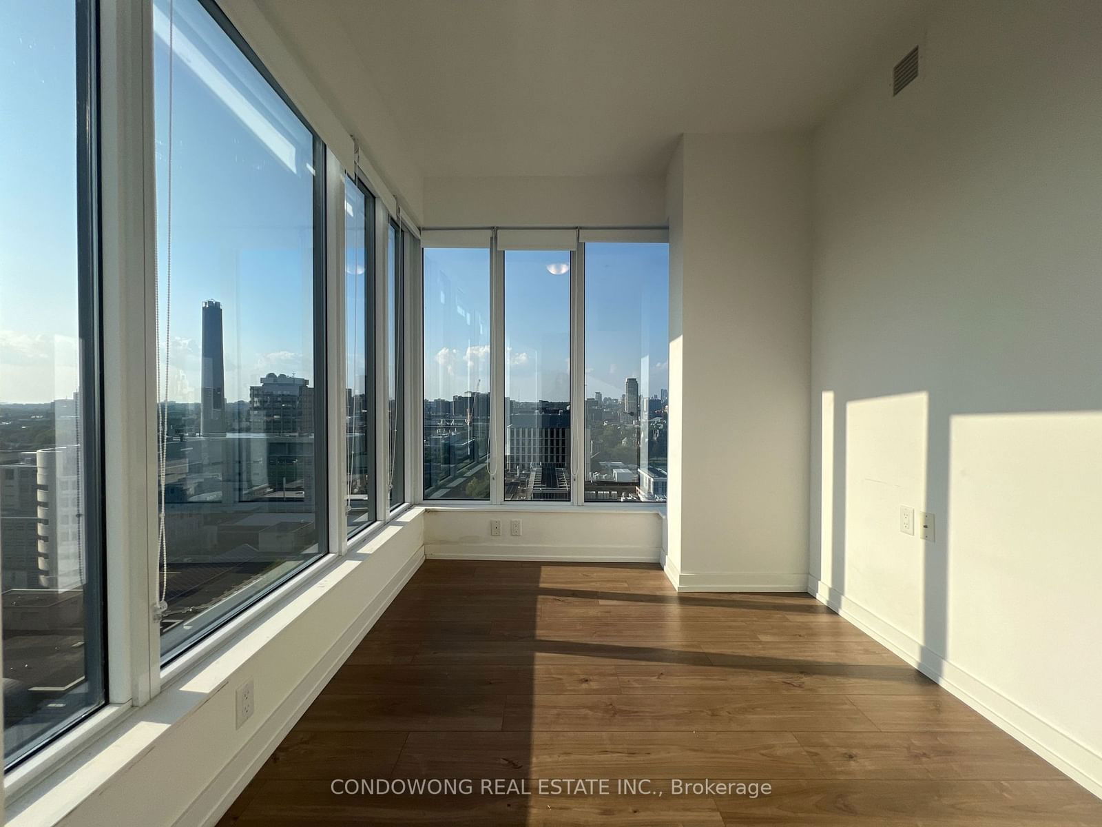 203 College St, unit 1704 for rent - image #14