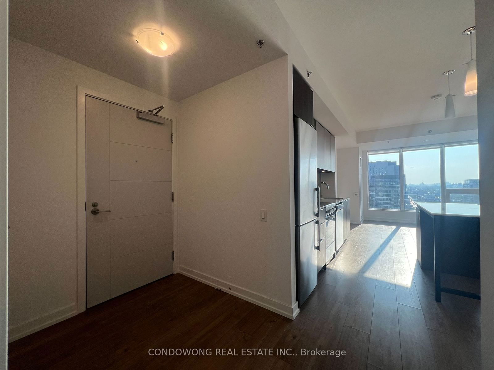 203 College St, unit 1704 for rent - image #2