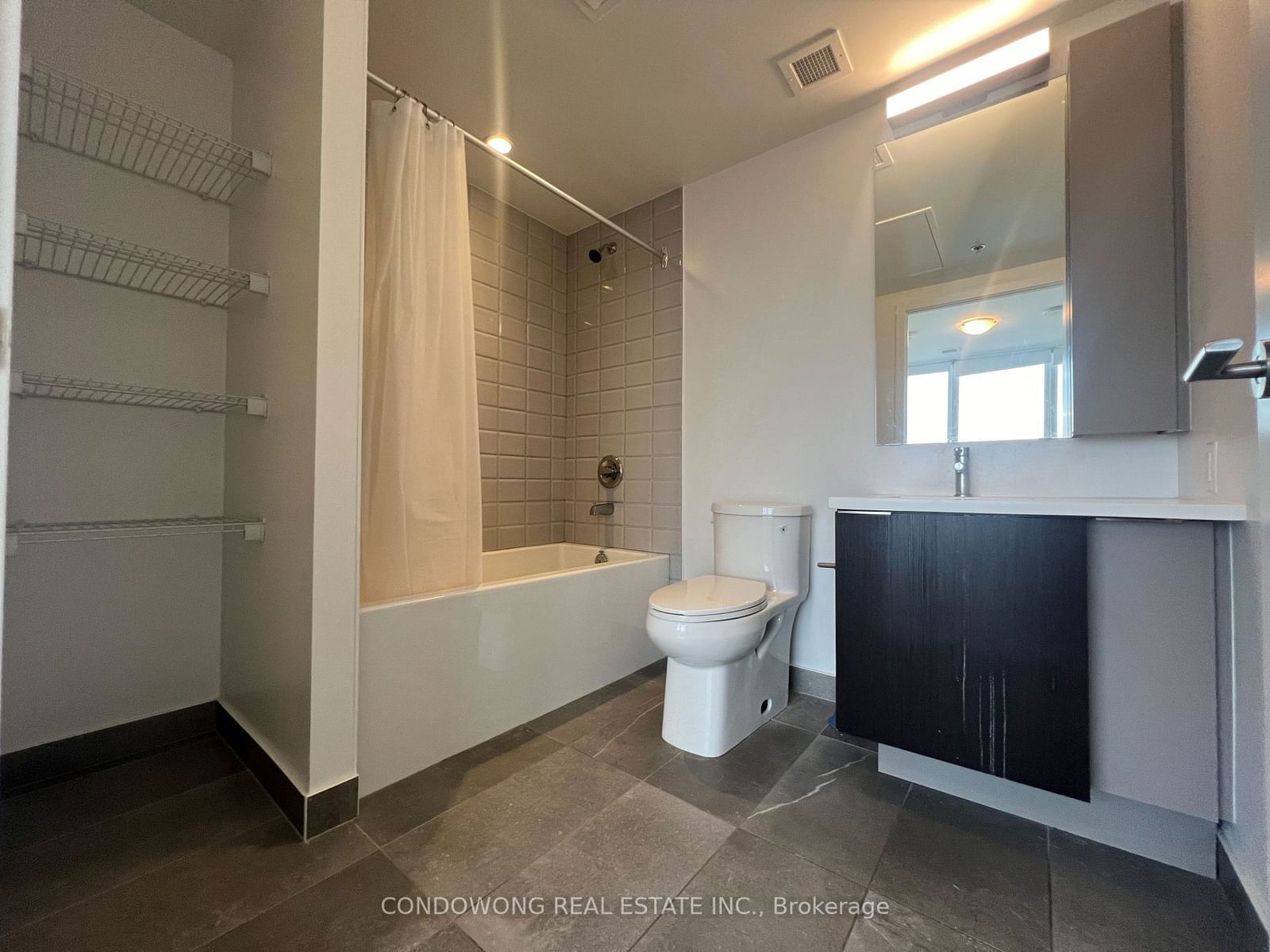 203 College St, unit 1704 for rent - image #21