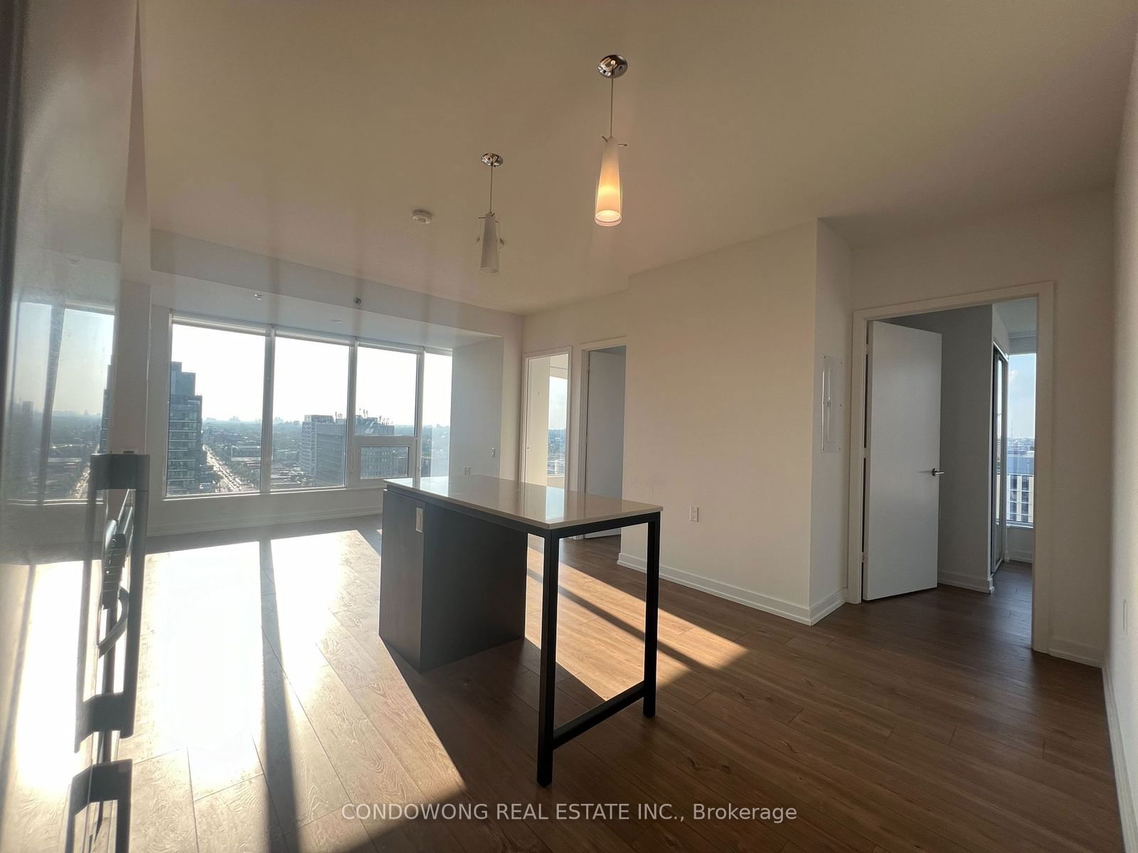 203 College St, unit 1704 for rent - image #5