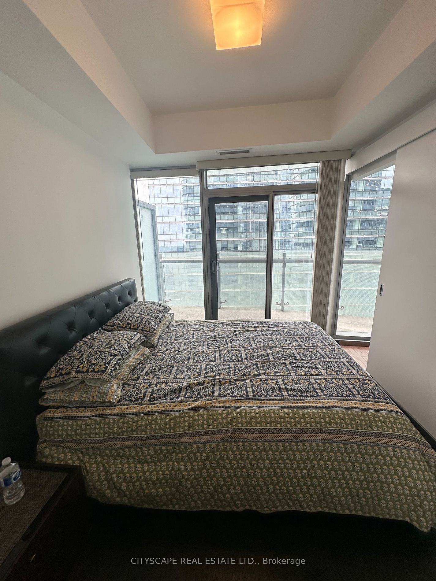 12 York St, unit 3910 for rent