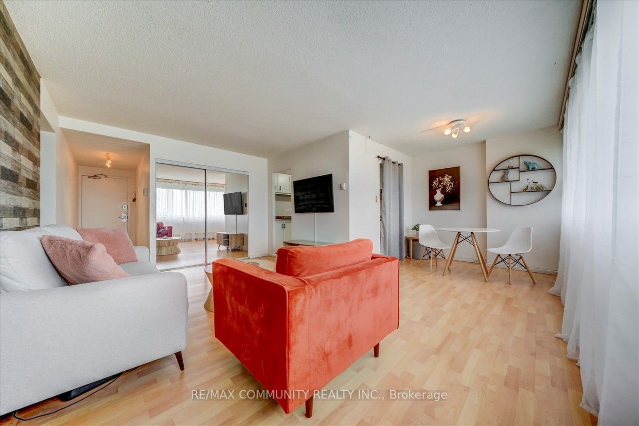 735 Don Mills Rd, unit 908 for sale - image #9