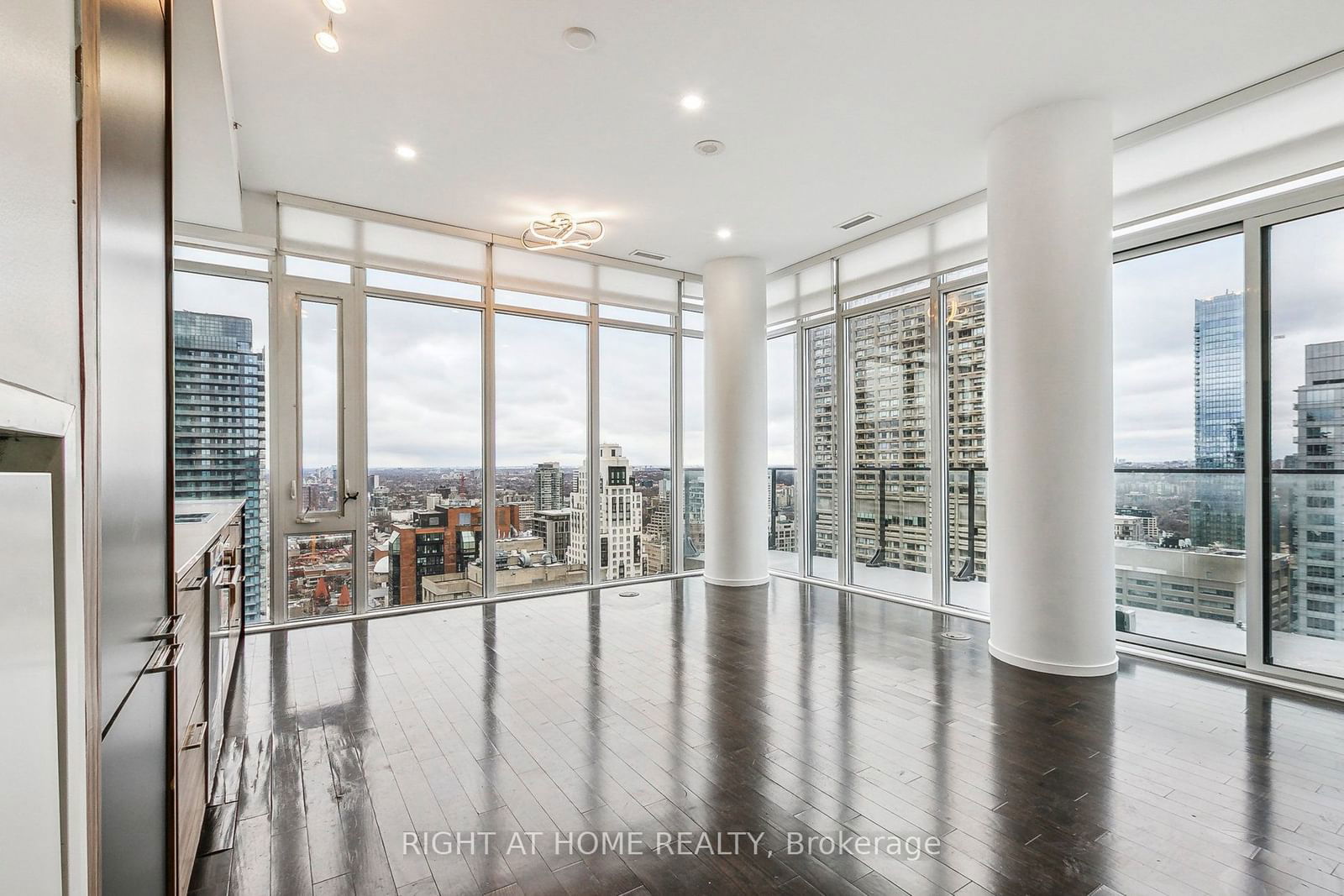 75 St Nicholas St, unit 3506 for rent - image #1