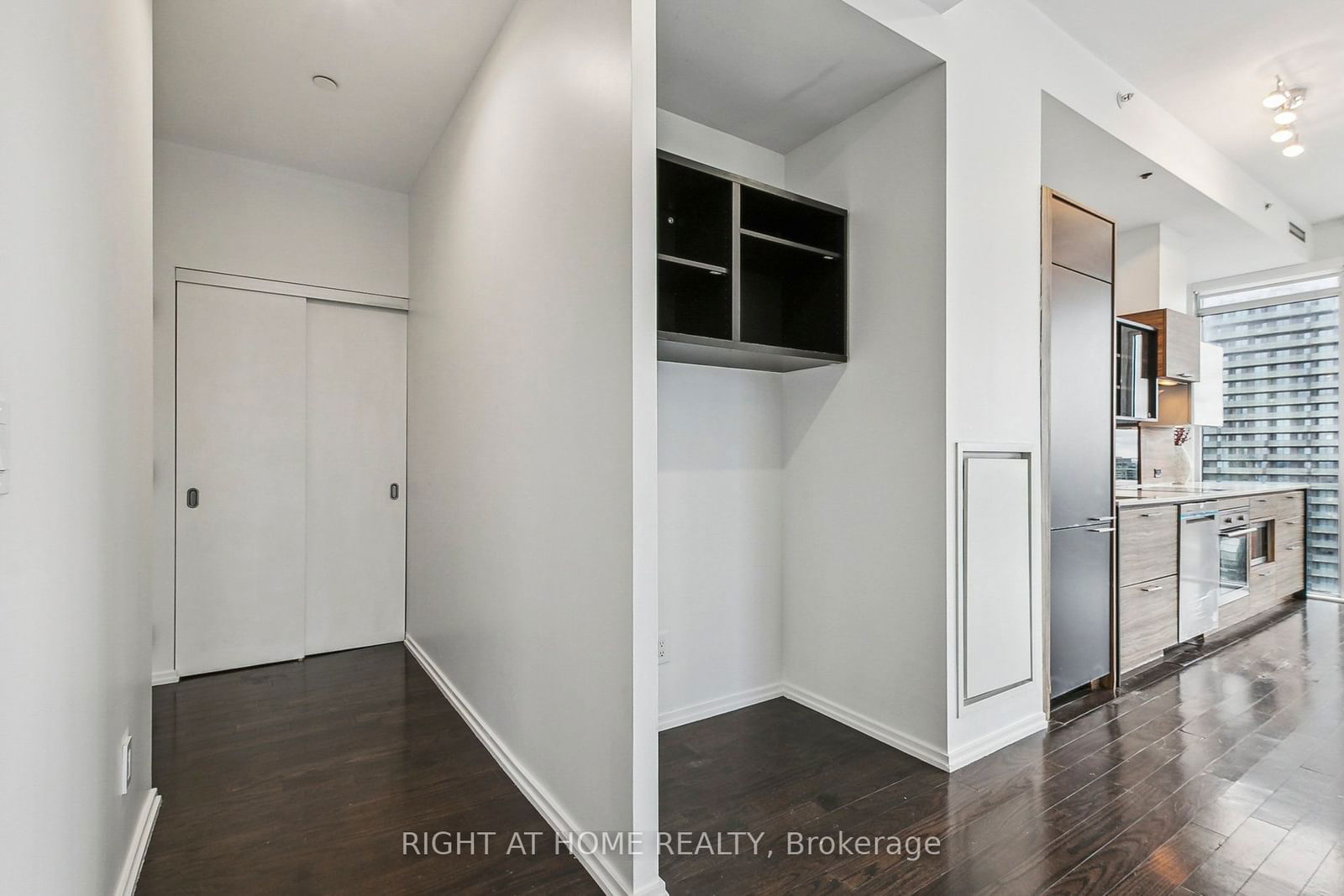 75 St Nicholas St, unit 3506 for rent - image #5