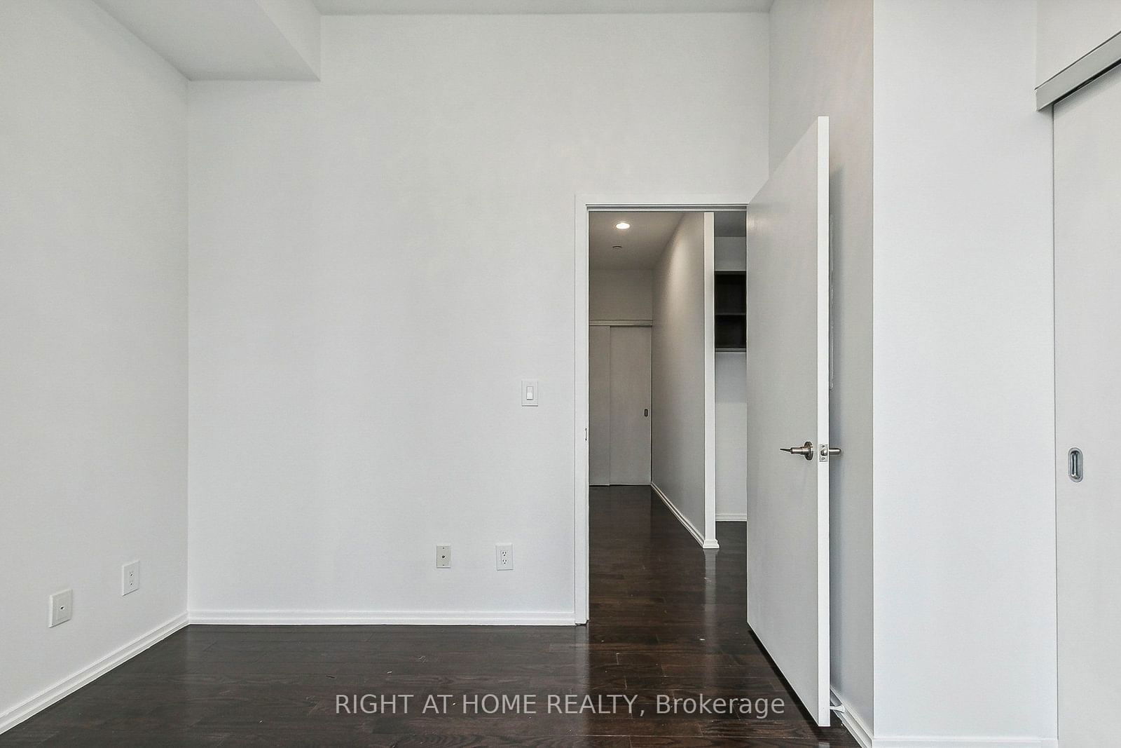 75 St Nicholas St, unit 3506 for rent - image #8