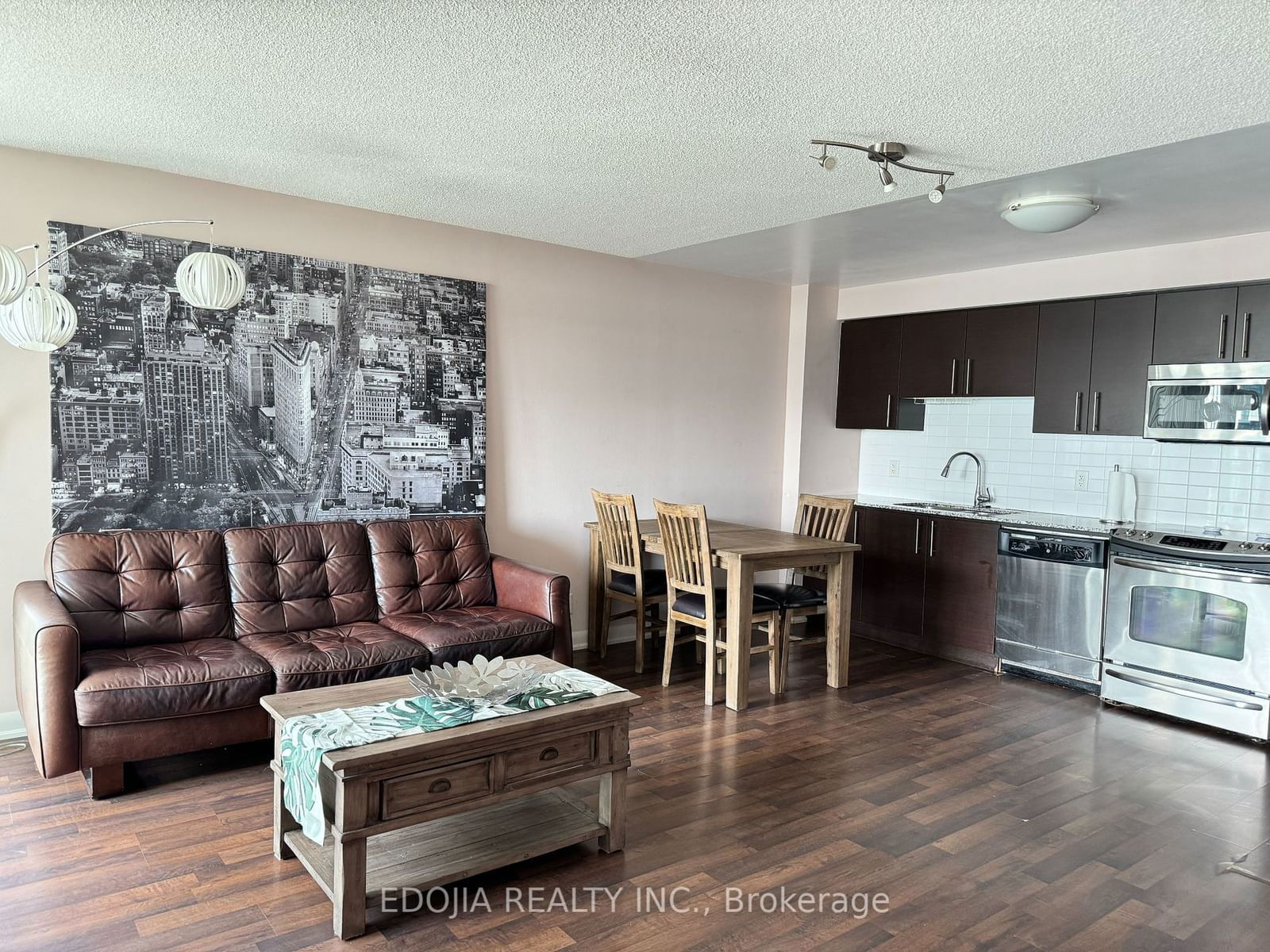 17 Anndale Dr, unit 1617 for rent - image #9