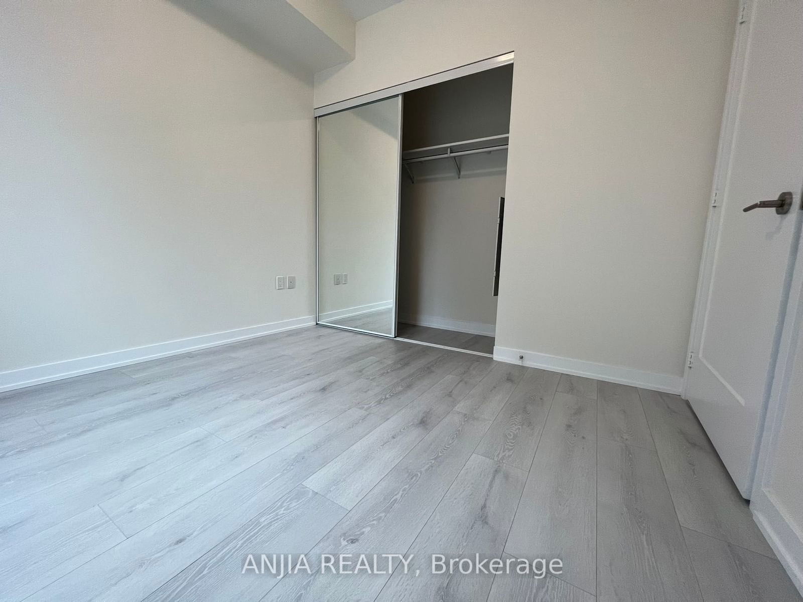 28 Freeland St, unit 1003 for rent - image #6