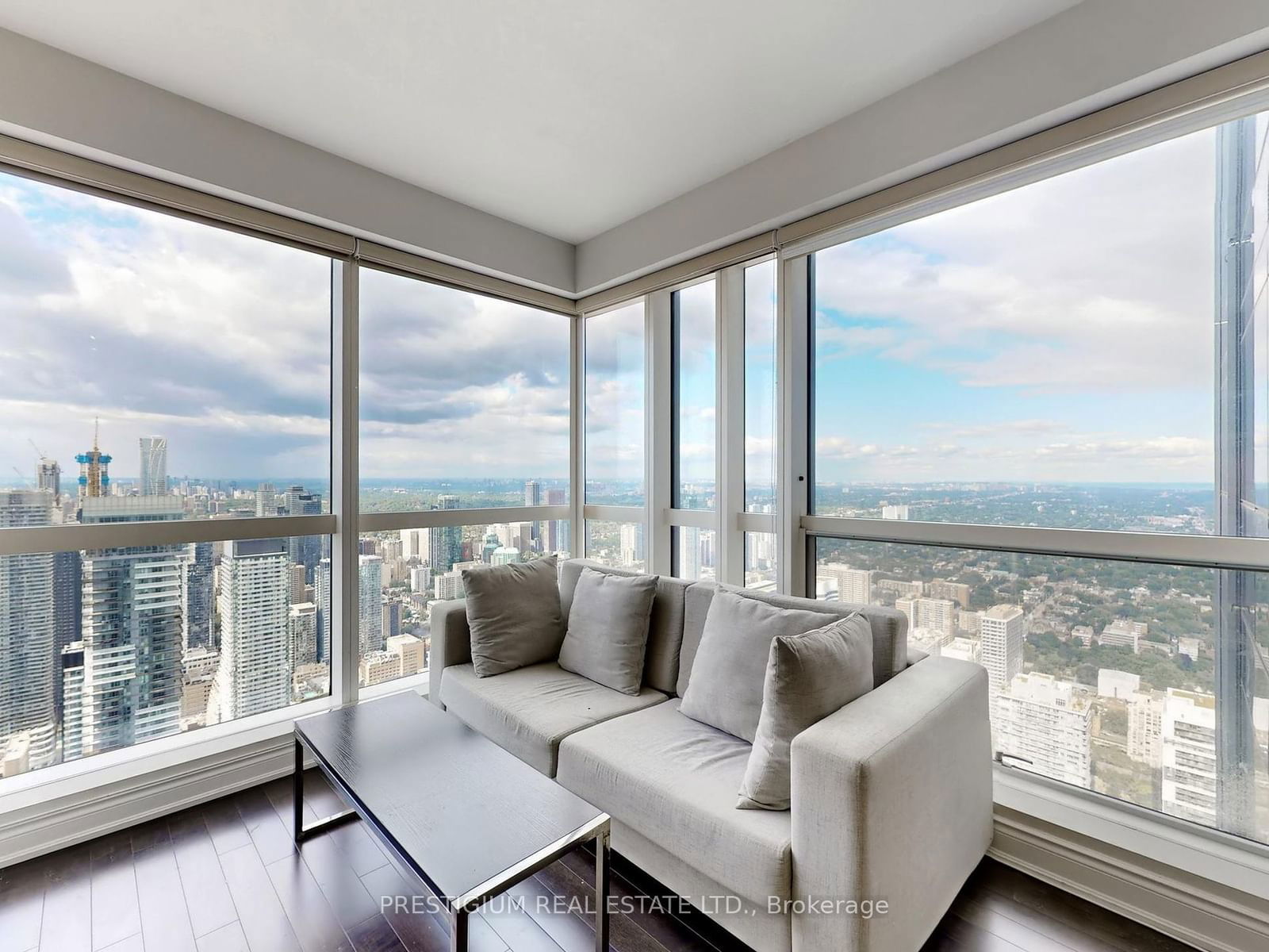 388 Yonge St, unit 6901 for sale - image #8