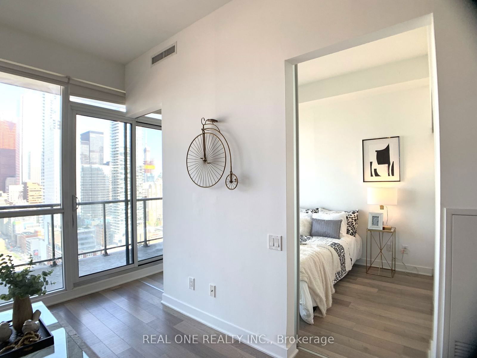 290 Adelaide St W, unit 2306 for sale - image #12