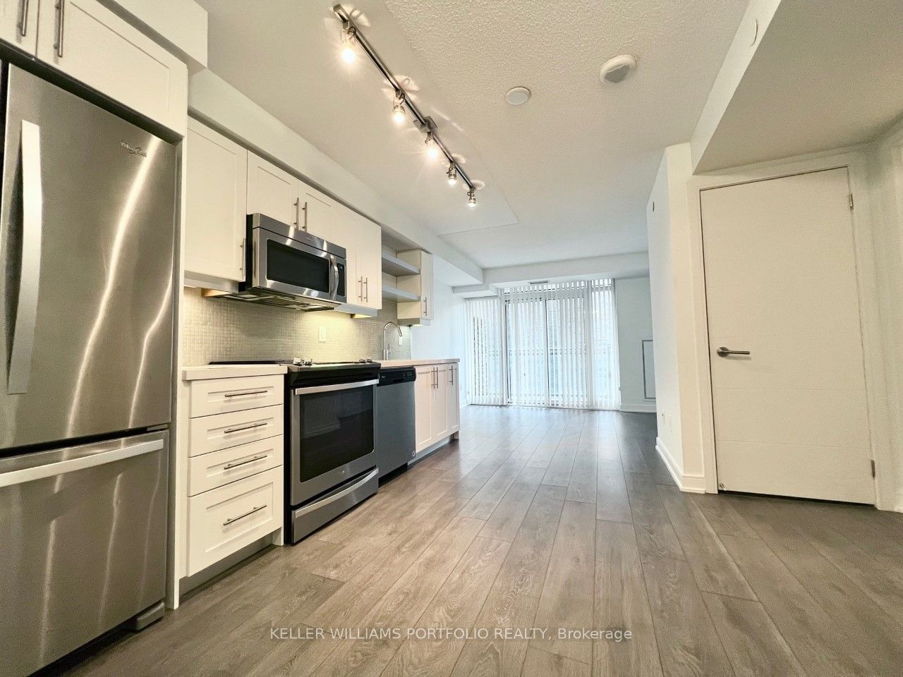 525 Adelaide St W, unit 1027 for rent - image #1