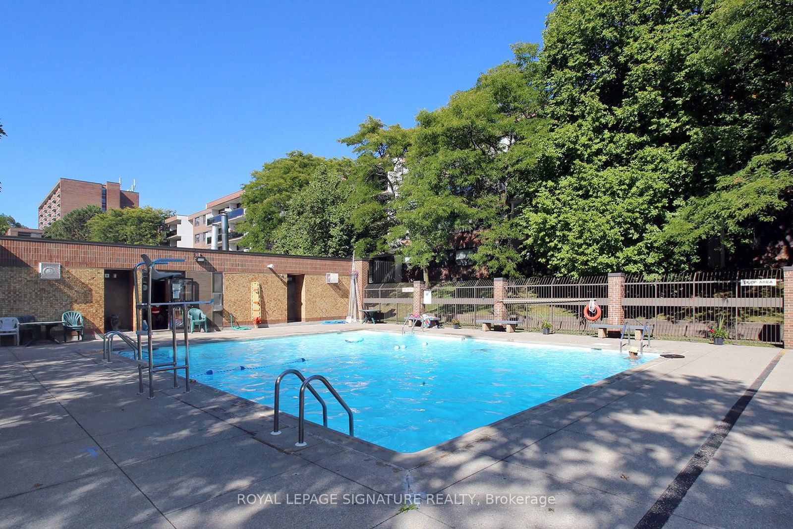 20 Sunrise Ave, unit 114 for sale - image #24