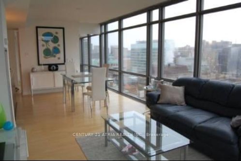 37 Grosvenor St, unit 2003 for rent