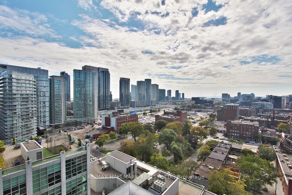 88 Blue Jays Way, unit 1608 for rent - image #23