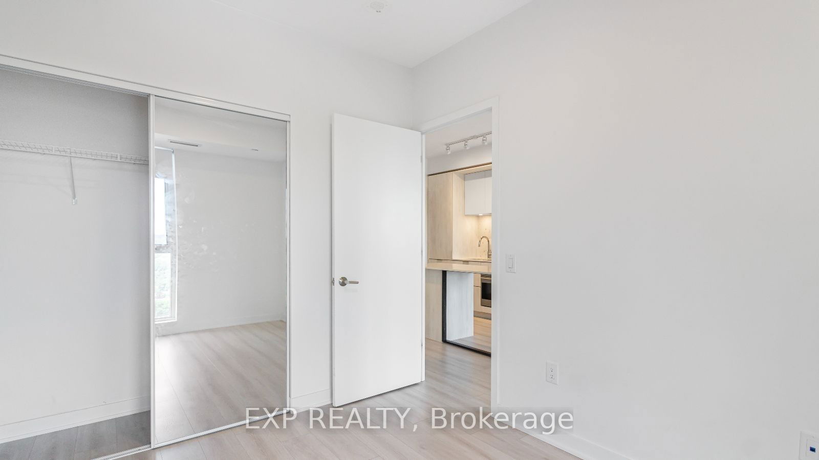 130 River St, unit 2409 for rent - image #14