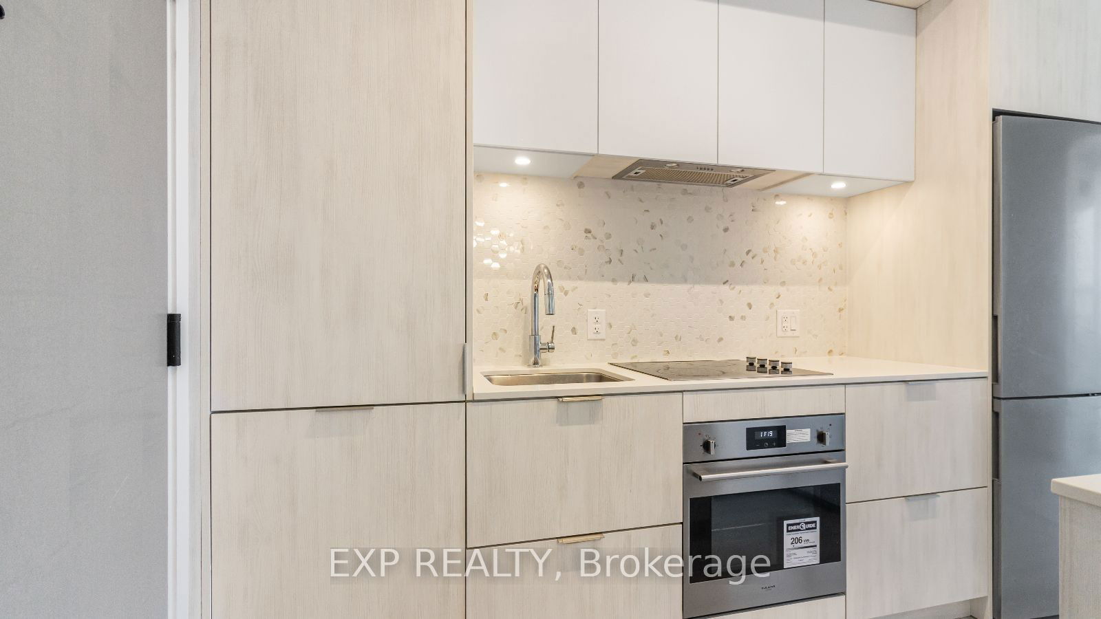 130 River St, unit 2409 for rent - image #3