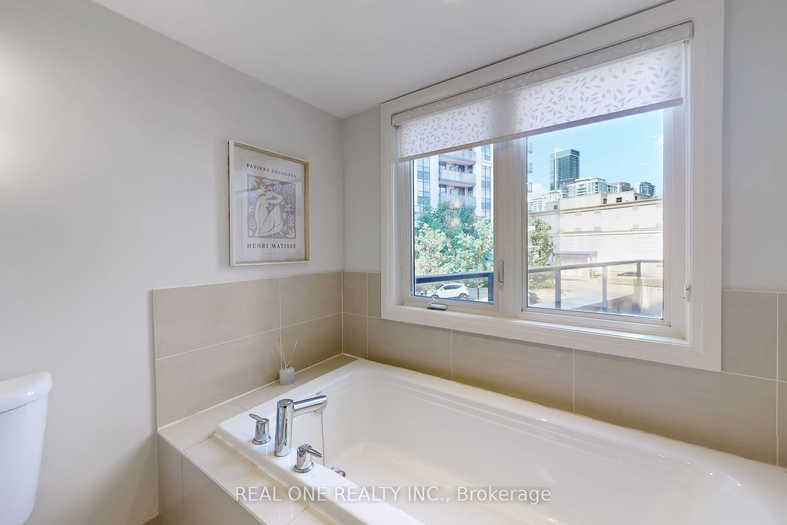 115 Harrison Garden Blvd, unit Th 49 for sale - image #24