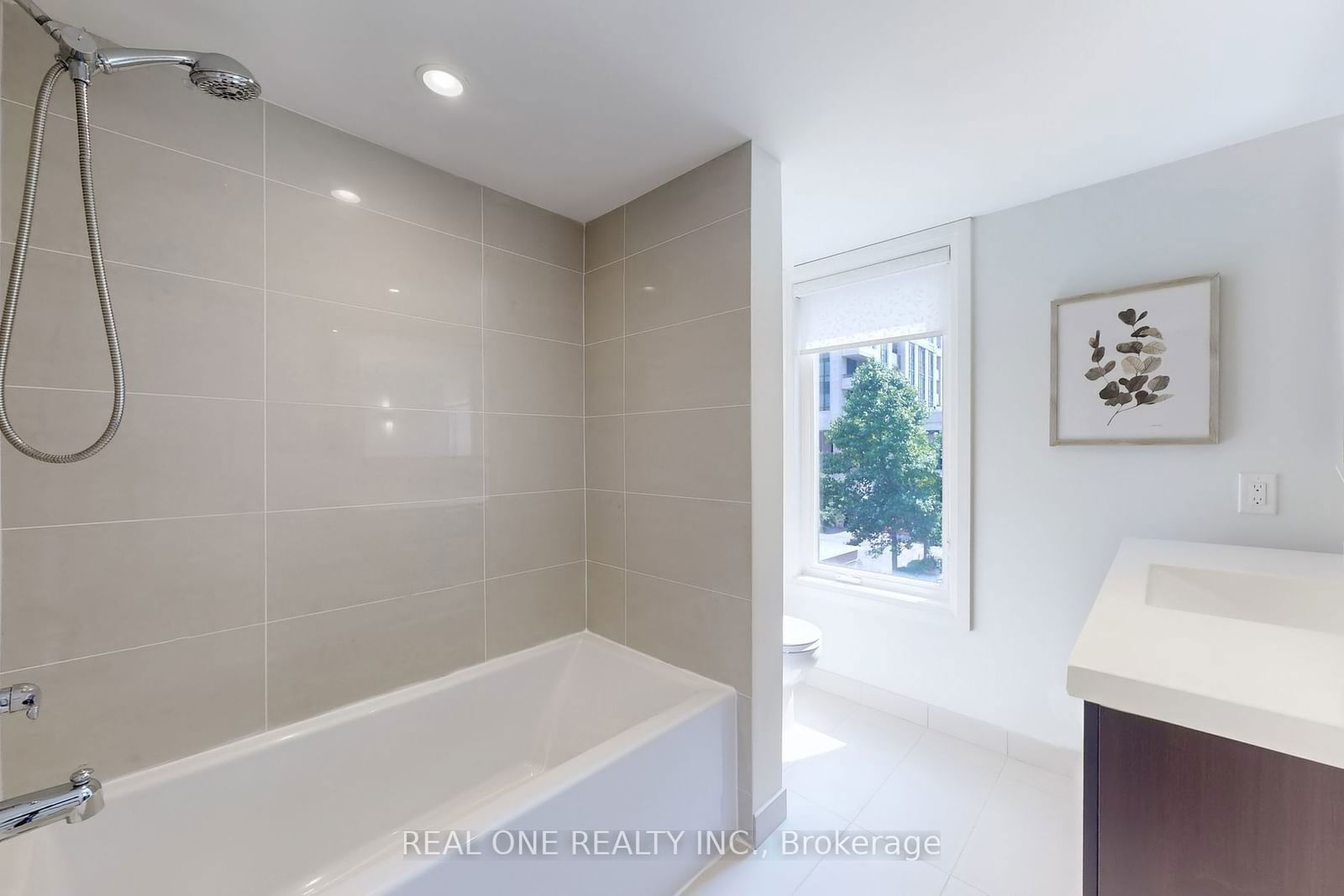 115 Harrison Garden Blvd, unit Th 49 for sale - image #31