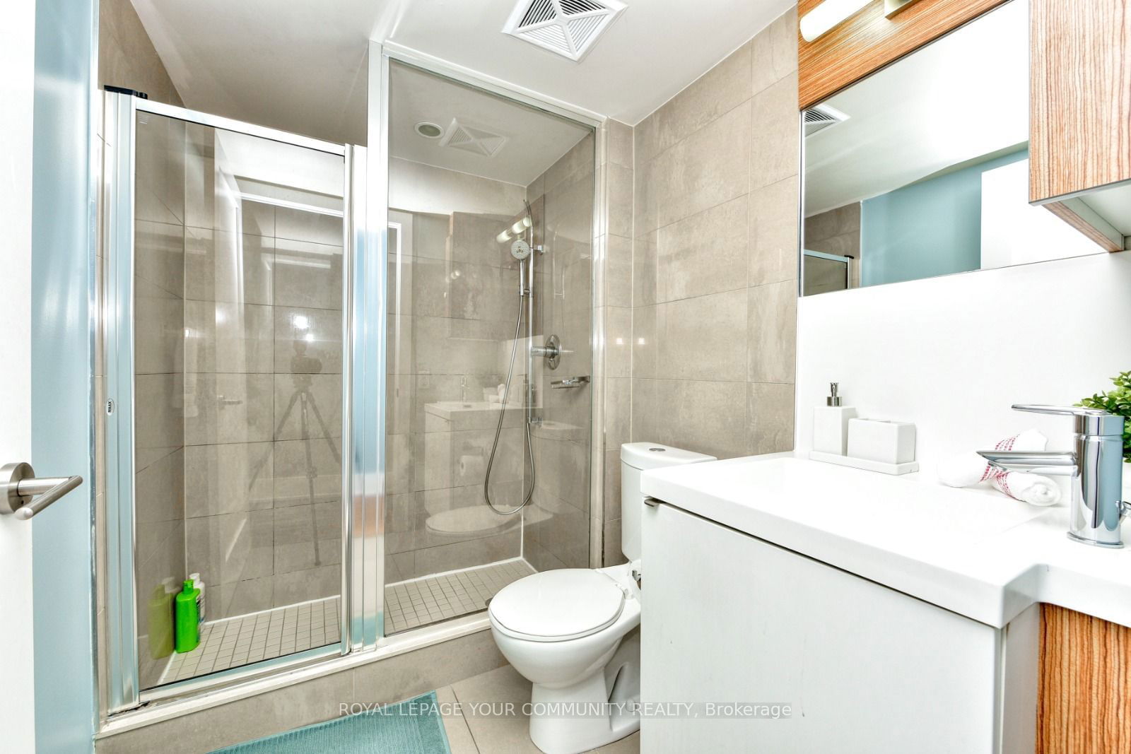 300 Front St, unit 1014 for sale - image #10