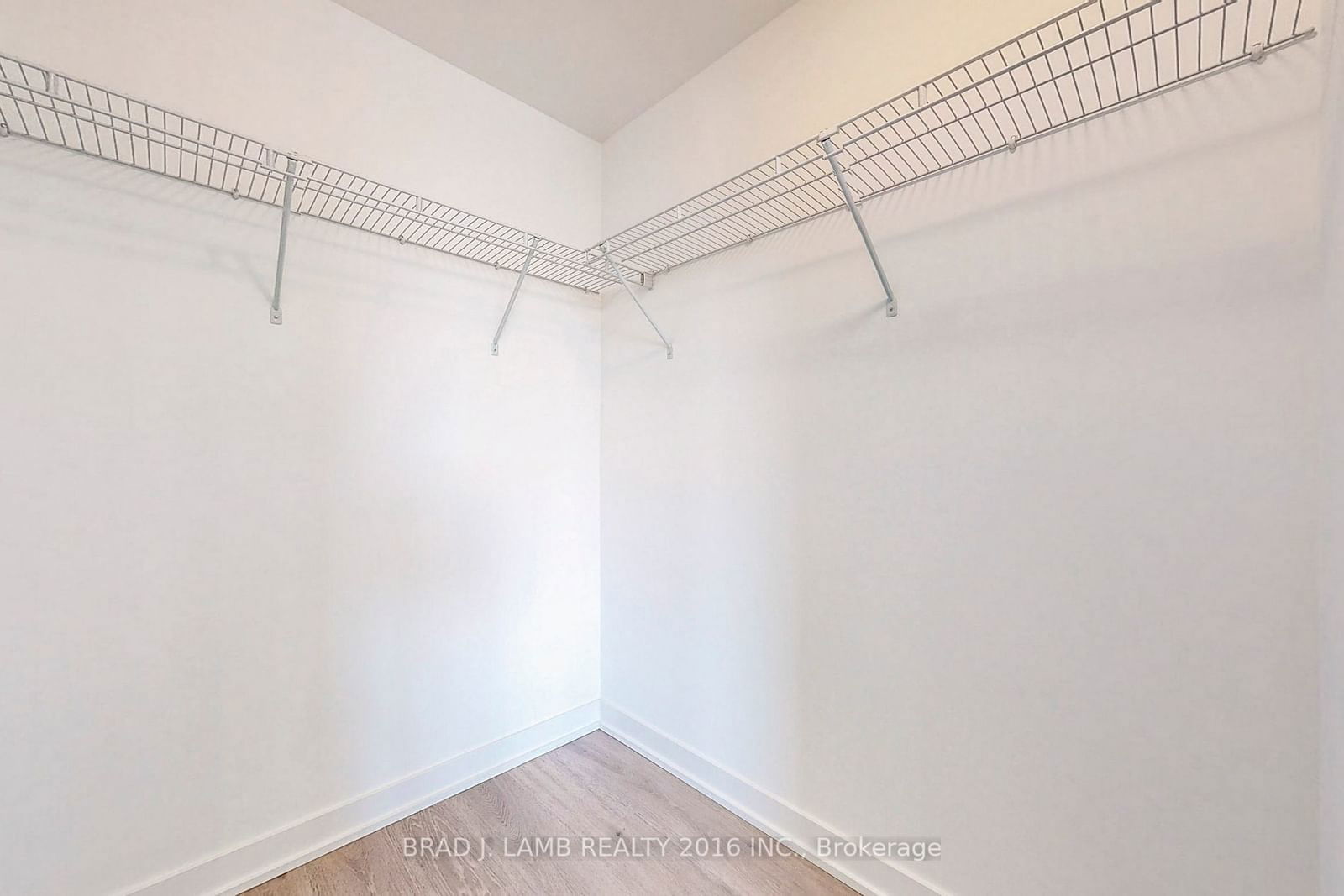 55 Ontario St, unit 409 for rent - image #19