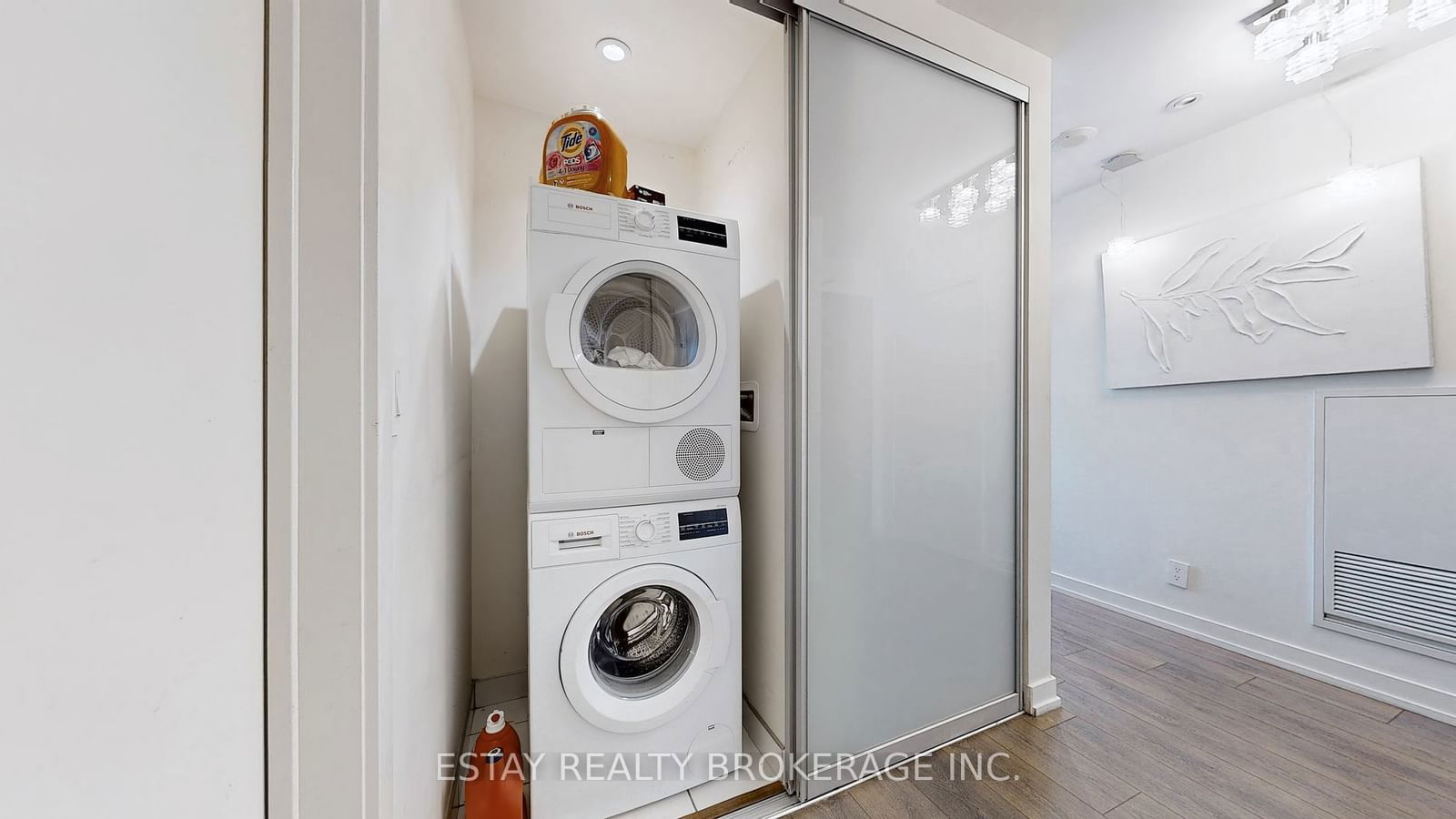 297 College St, unit 1601 for sale - image #29