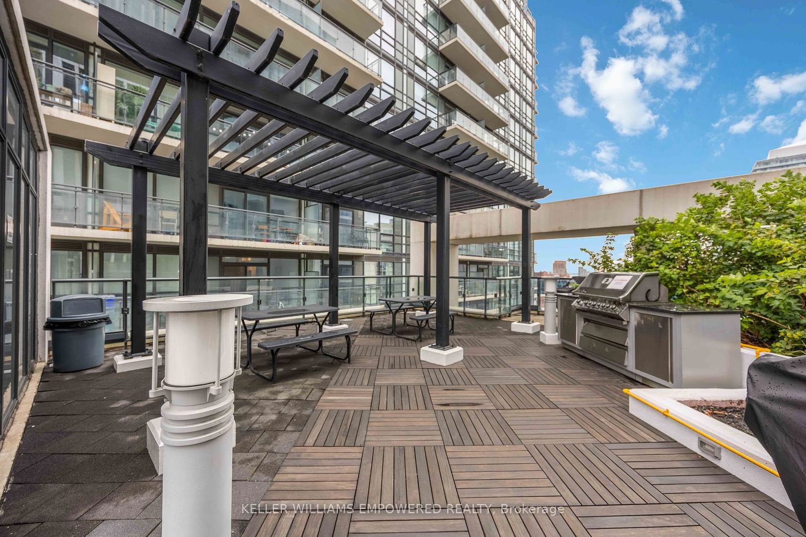 400 Adelaide St E, unit 909 for sale - image #20