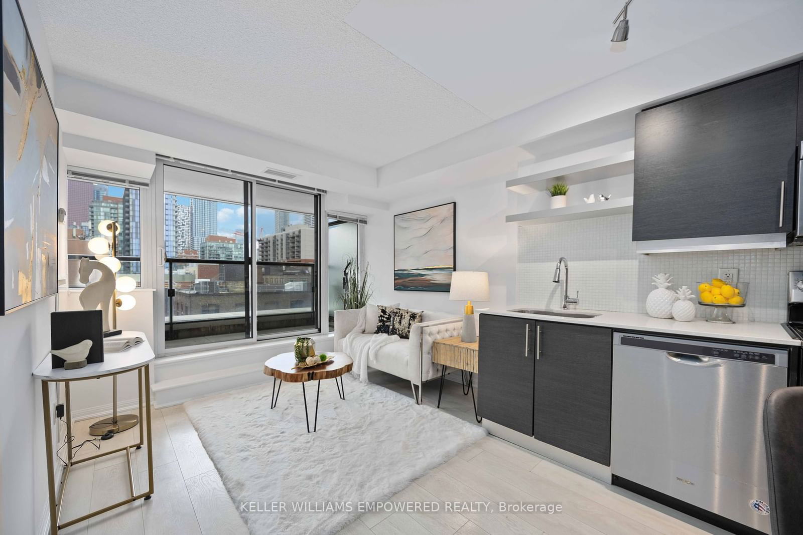 400 Adelaide St E, unit 909 for sale - image #7