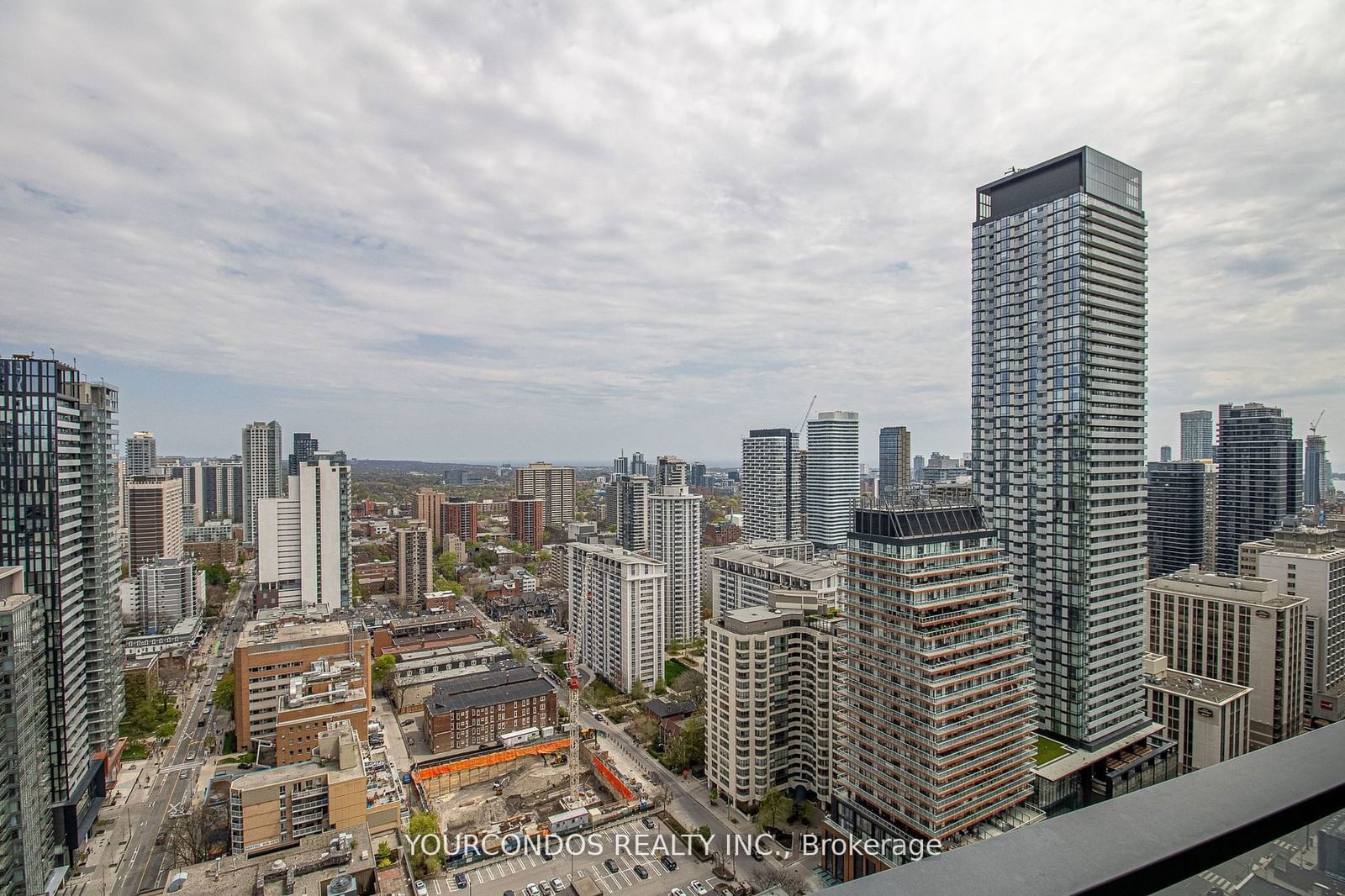 11 Wellesley St W, unit 3013 for sale