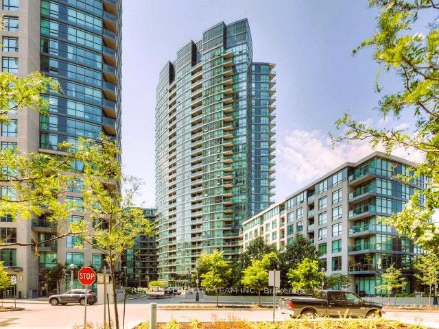 231 Fort York Blvd, unit 1811 for sale - image #1