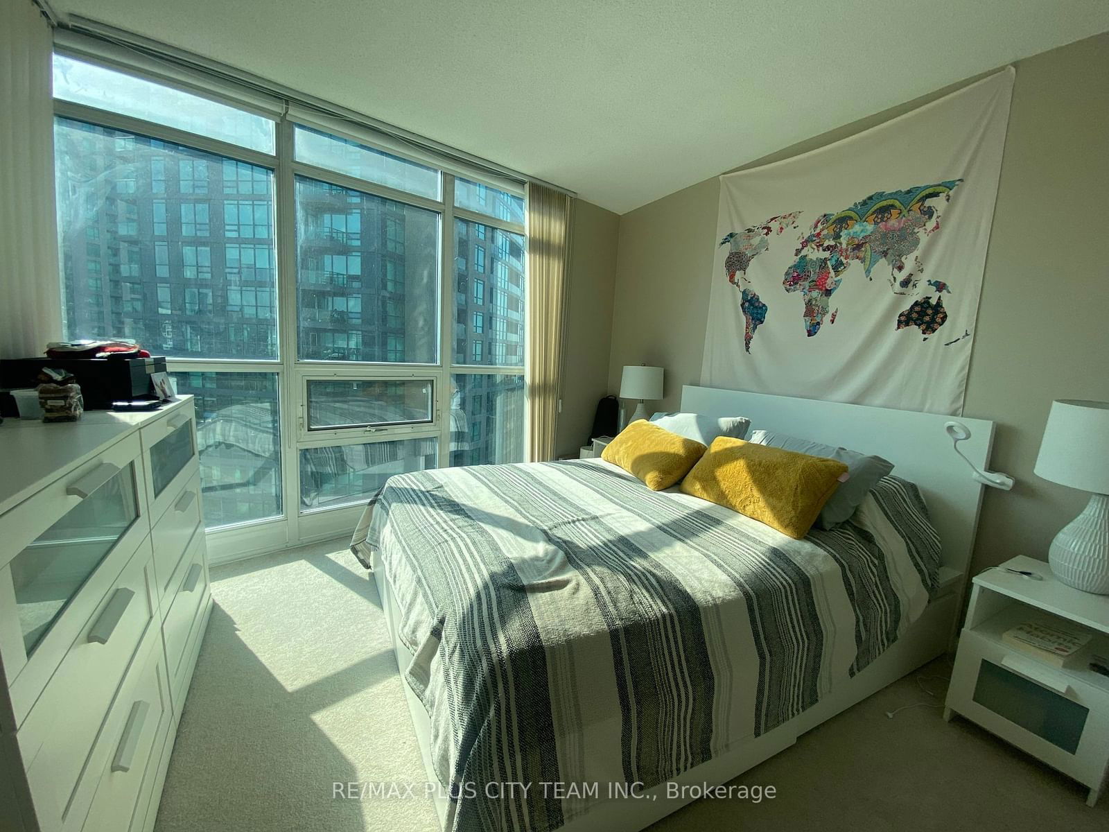 231 Fort York Blvd, unit 1811 for sale