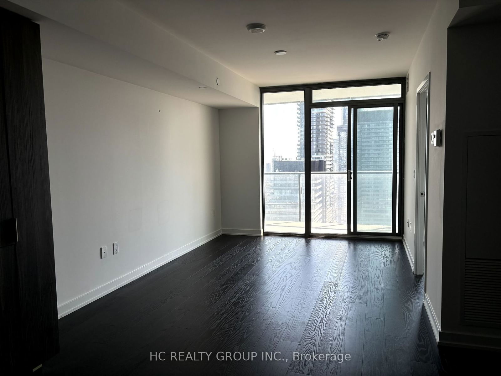 11 Wellesley St W, unit 4204 for rent