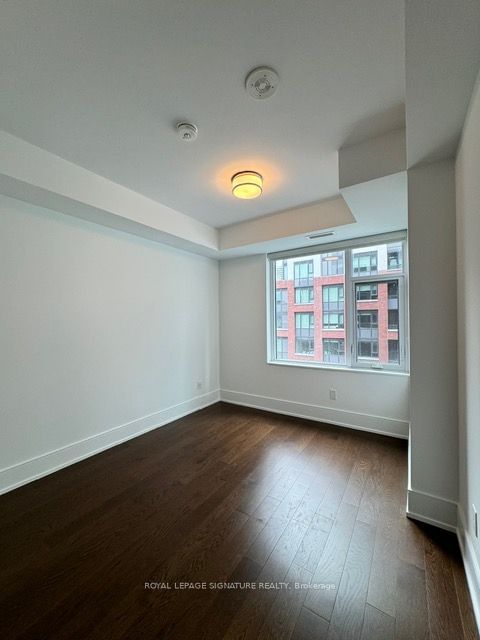 455 Wellington St W, unit 504 for rent