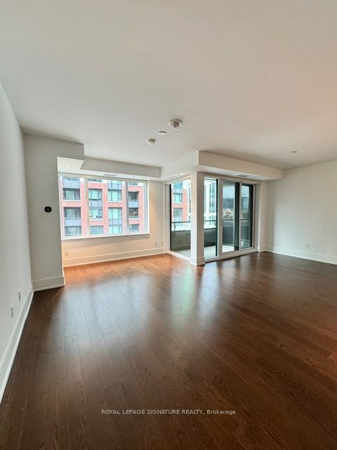 455 Wellington St W, unit 504 for rent