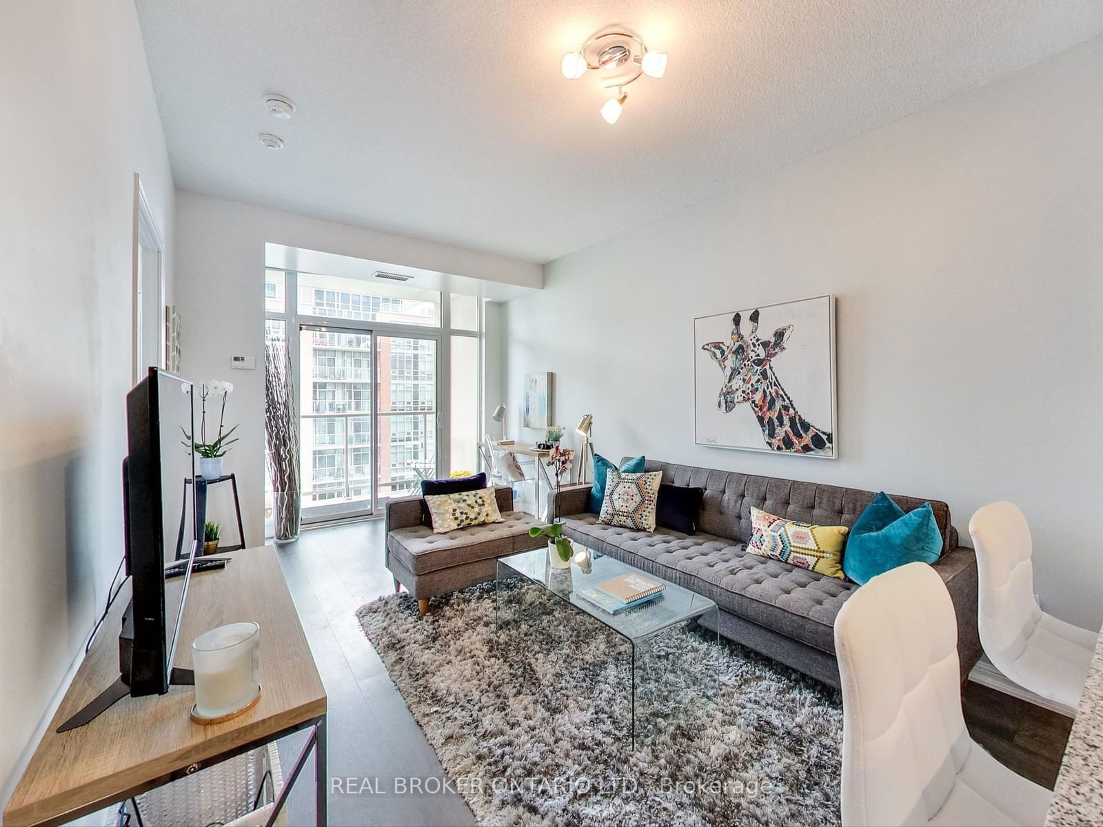 75 East Liberty St, unit 2108 for sale - image #6