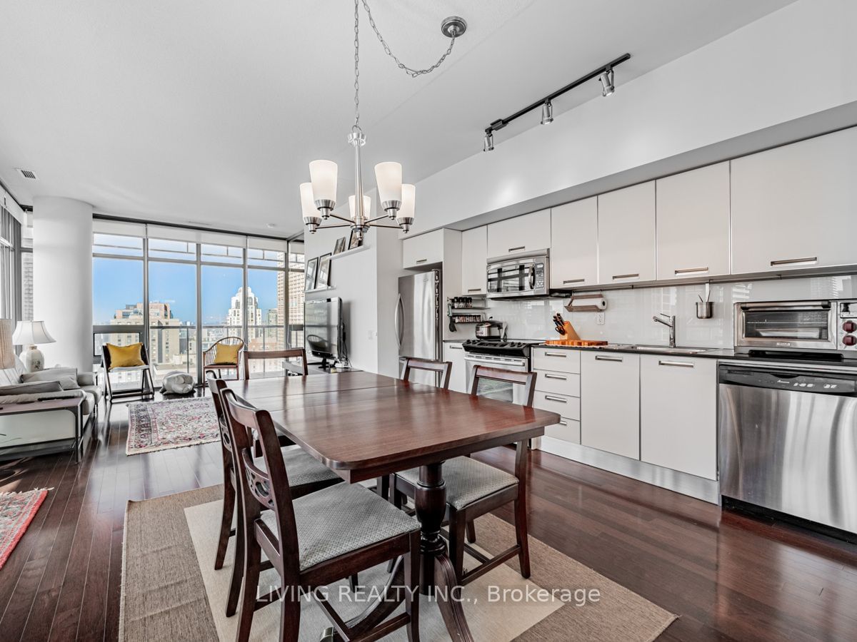 33 Charles St E, unit 2604 for sale - image #2