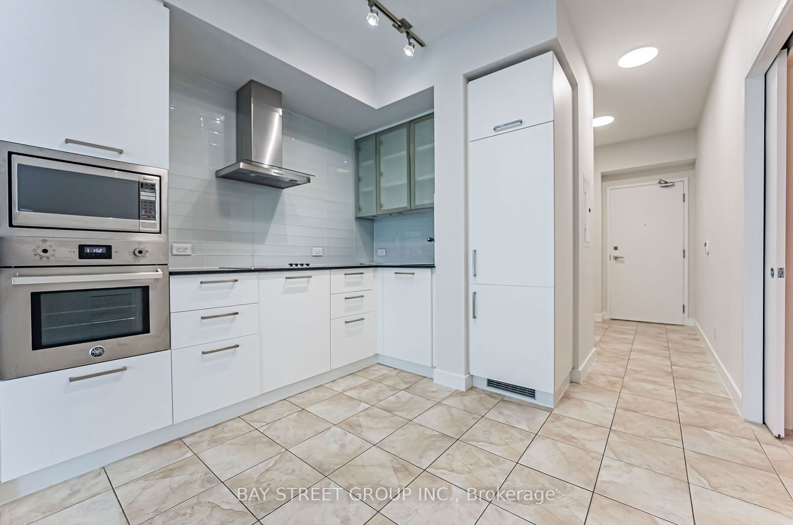 14 York St, unit 3809 for sale - image #8