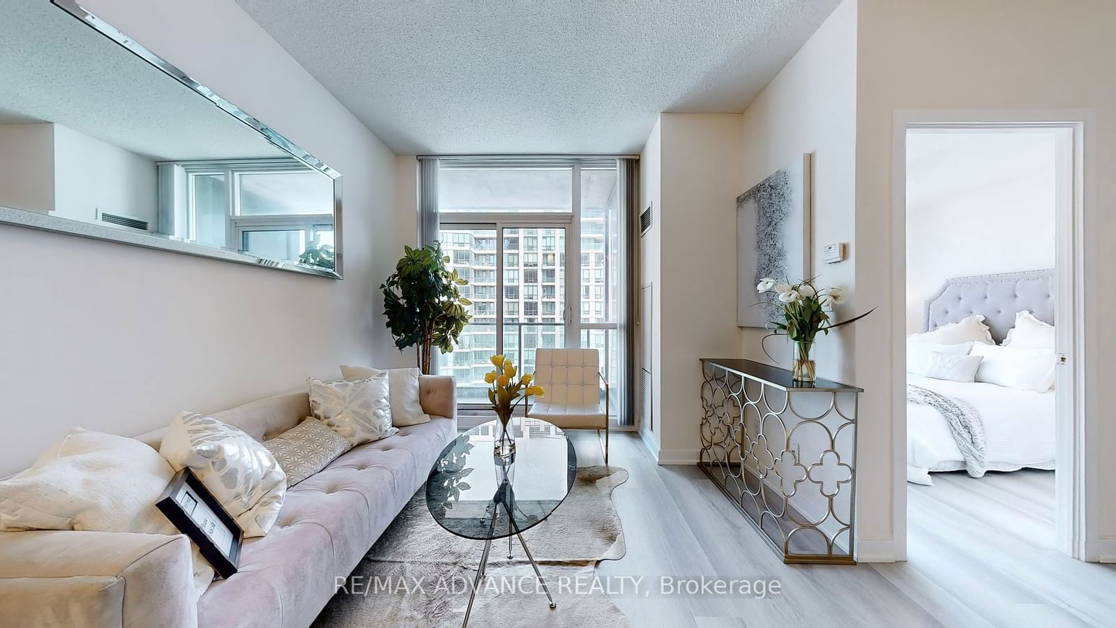 18 Harbour St E, unit 3307 for sale - image #5