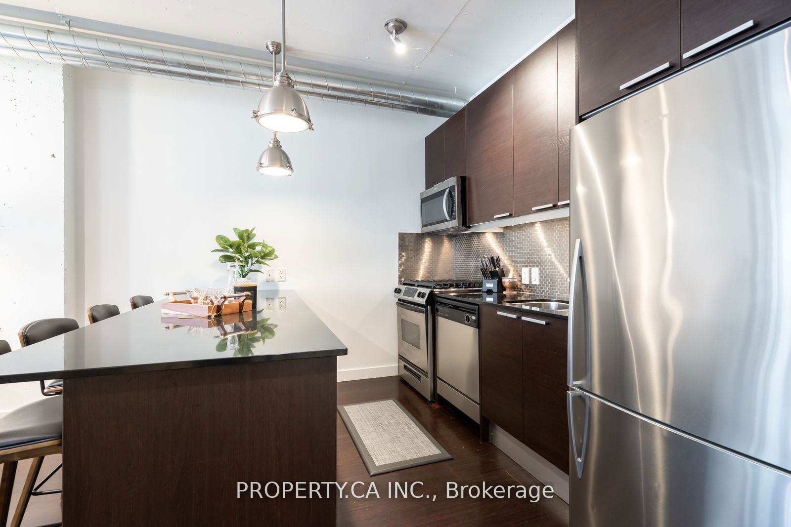 169 John St, unit 805 for sale - image #17