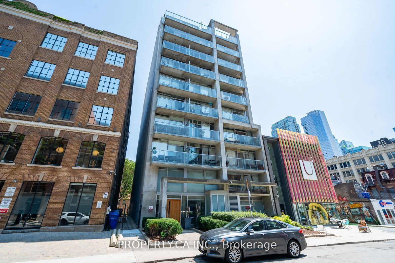 169 John St, unit 805 for sale