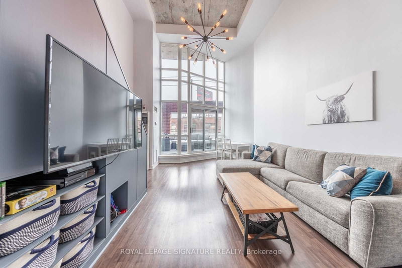 255 Richmond St E, unit 212 for sale - image #1