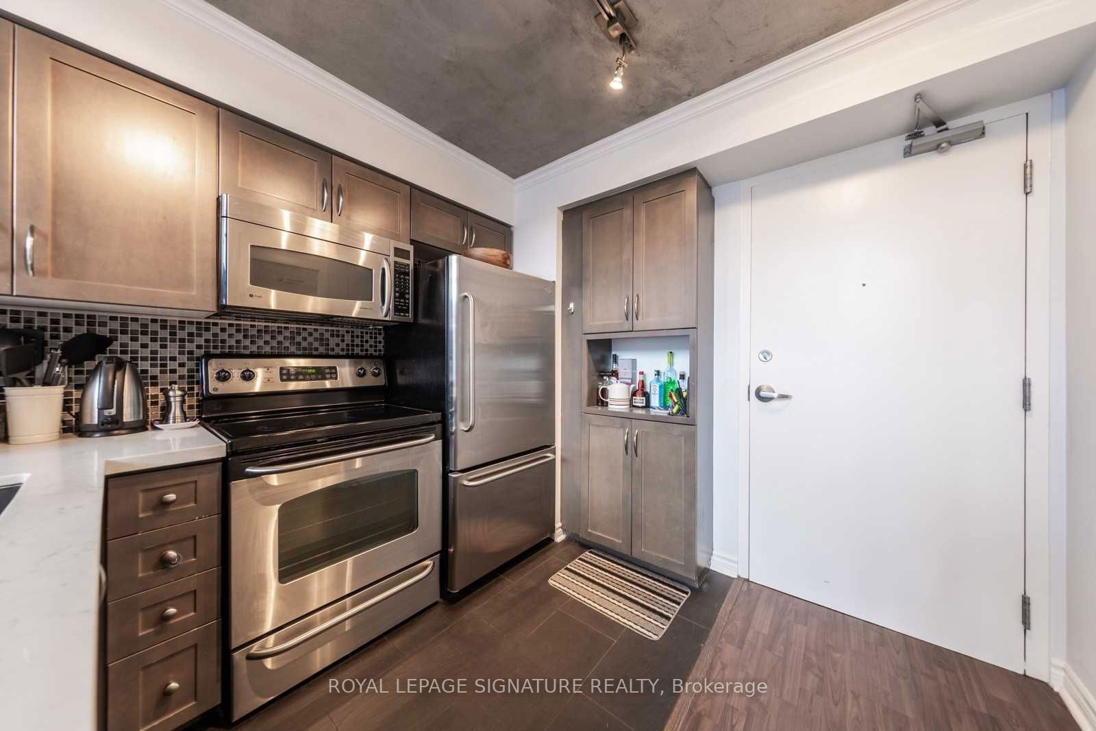 255 Richmond St E, unit 212 for sale - image #11