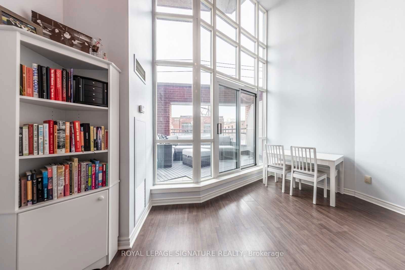 255 Richmond St E, unit 212 for sale - image #13