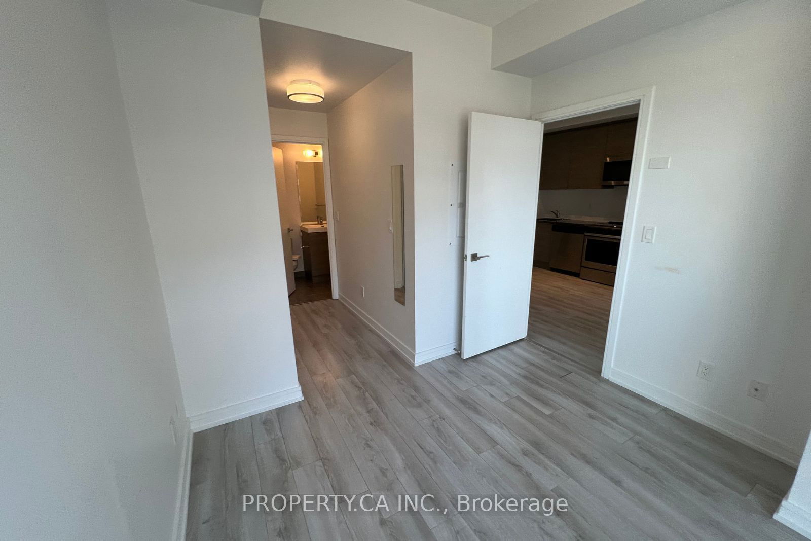 621 Sheppard Ave E, unit 623 for rent - image #25