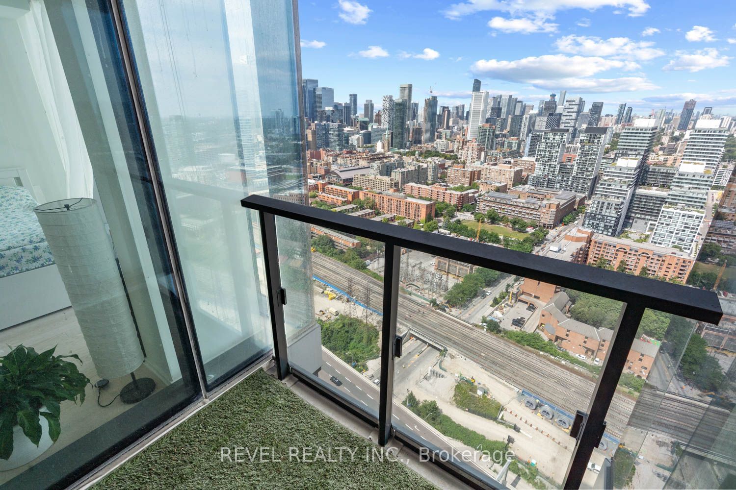 16 Bonnycastle St, unit 3303 for sale