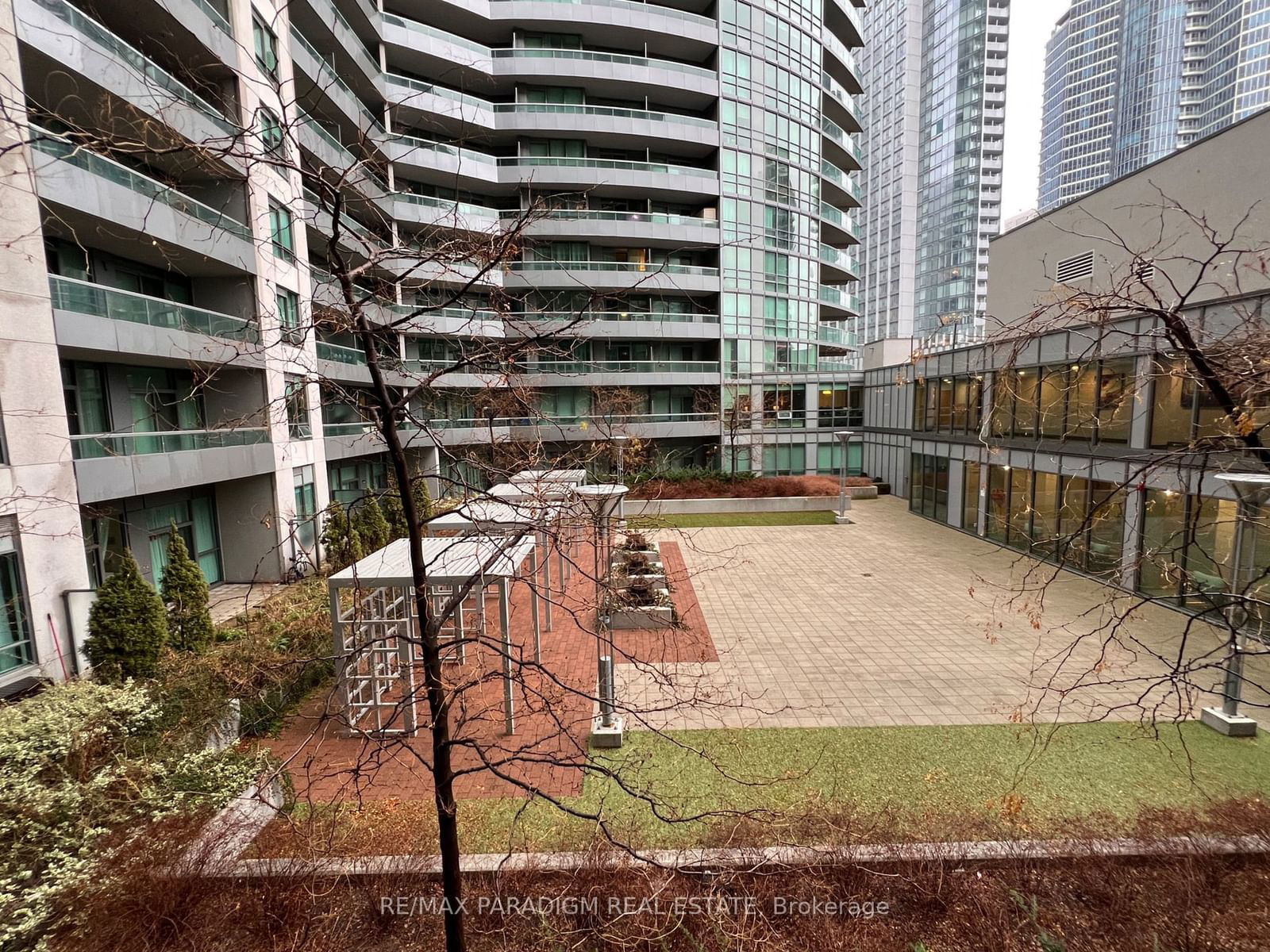 25 Lower Simcoe St, unit 302 for rent - image #11