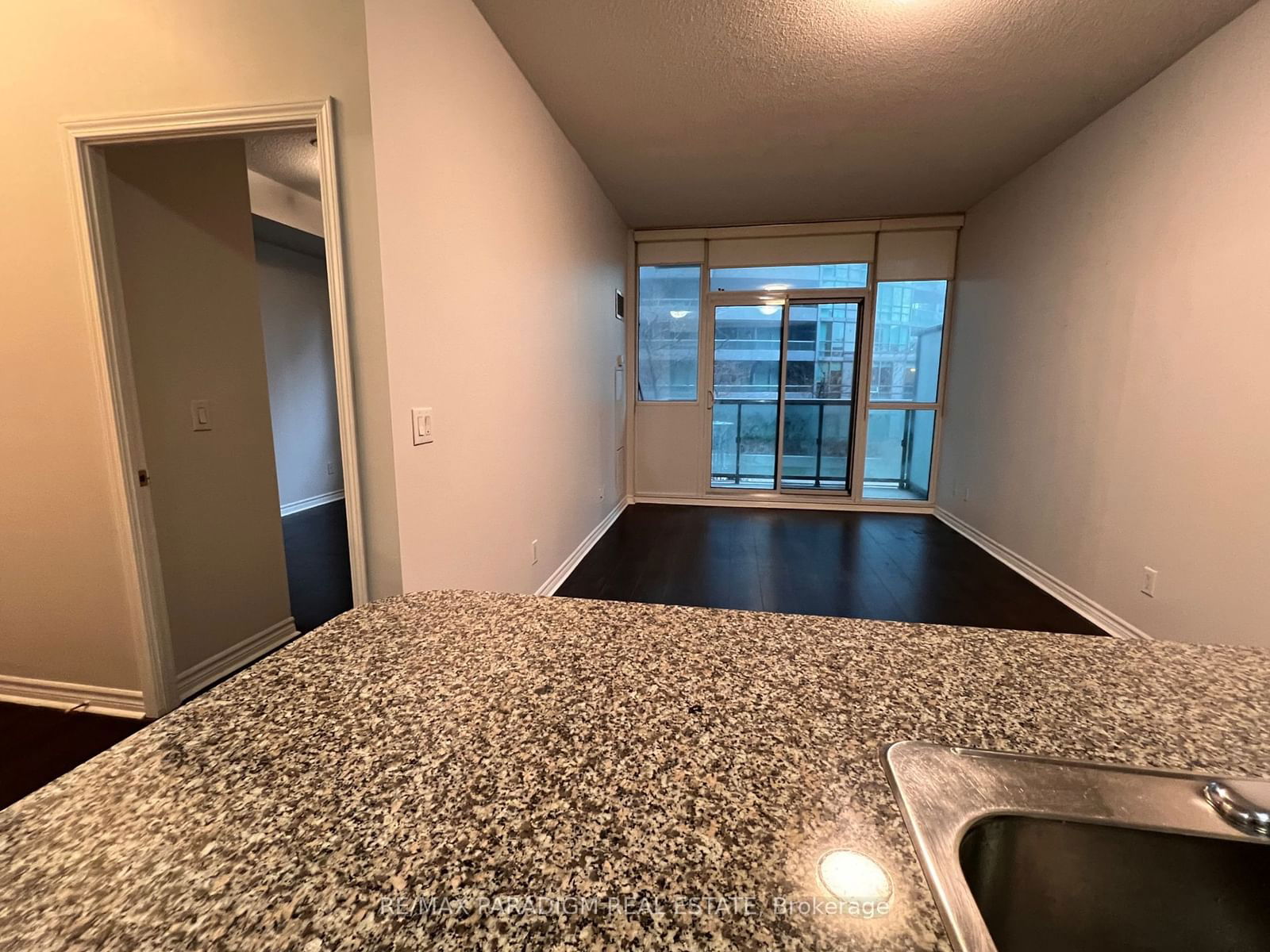 25 Lower Simcoe St, unit 302 for rent - image #8