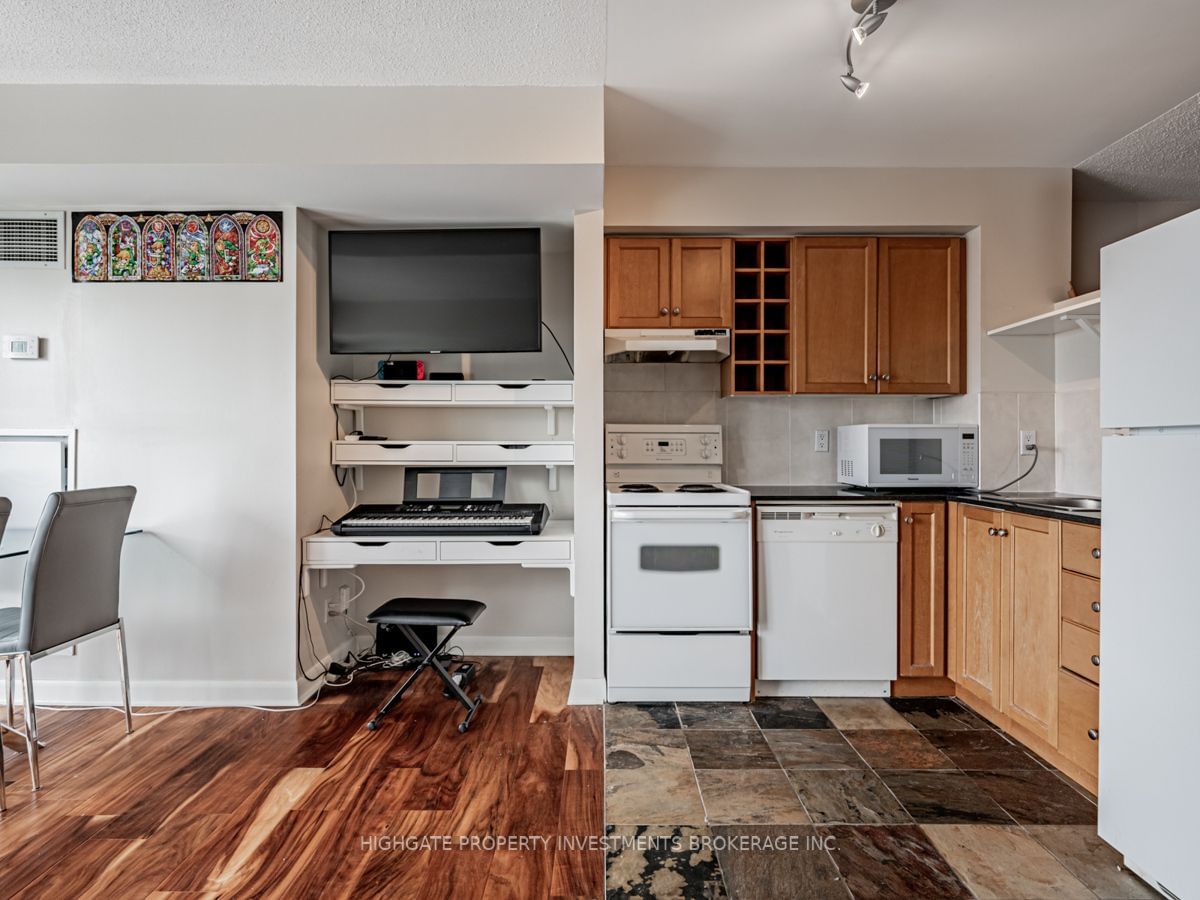 210 Victoria St, unit 3409 for rent - image #10