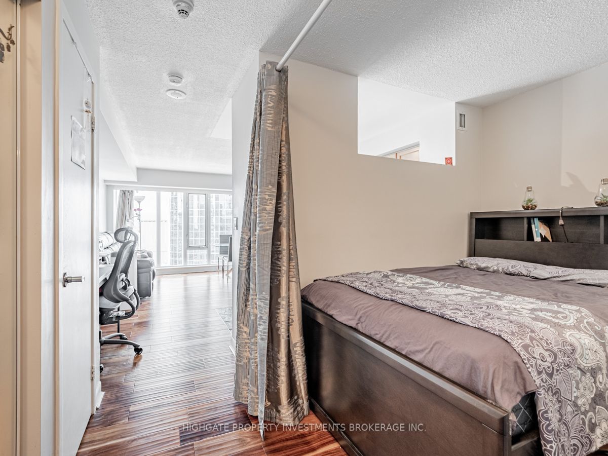 210 Victoria St, unit 3409 for rent - image #7