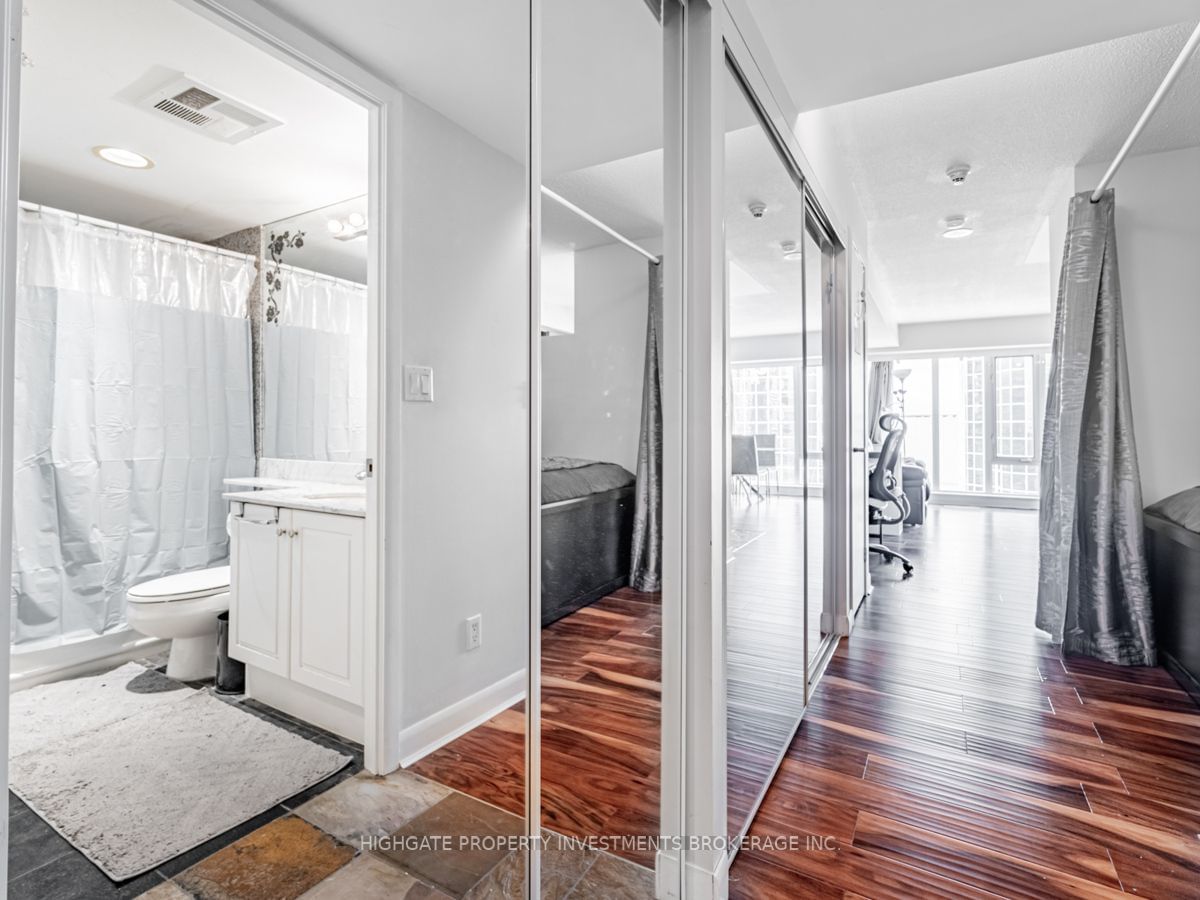 210 Victoria St, unit 3409 for rent - image #8